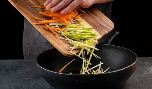 легкий суп с морскими гребешками и шиитаке