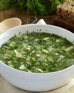 Окрошка на айране со шпинатом и сосисками