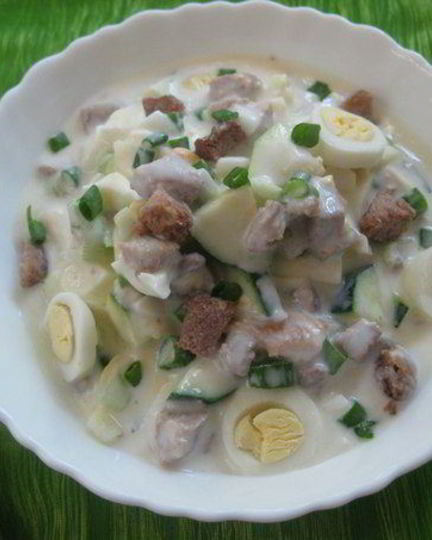 Рецепт окрошка на кефире с овощами, перепелиными яйцами и мясом