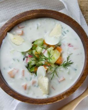 Окрошка на кефире с редисом и морковью