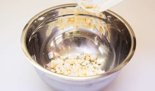 окрошка на сыворотке с колбасой