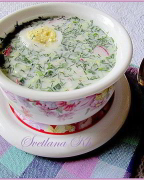 Окрошка с копченой курицей