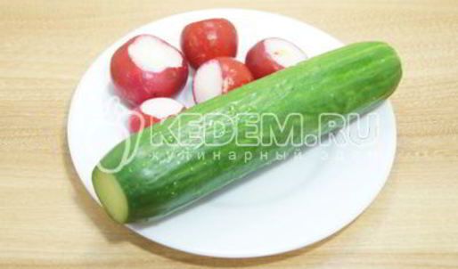 окрошка с курицей на квасе