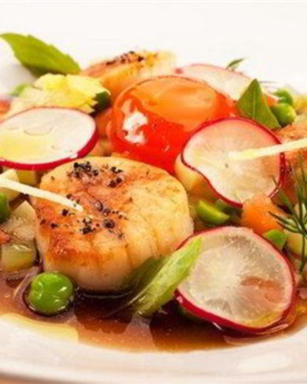 Рецепт окрошка с лососем и гребешками