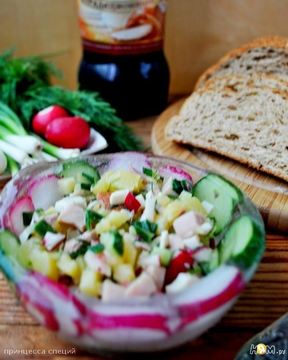 Окрошка сборная мясная в ледяной чаше