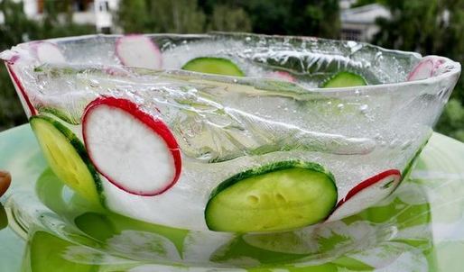 окрошка сборная мясная в ледяной чаше