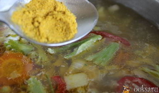 куриный суп с овощами и фарфалле