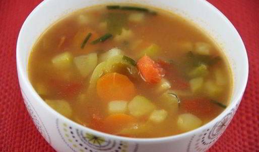 легкий суп из летних овощей с рисом