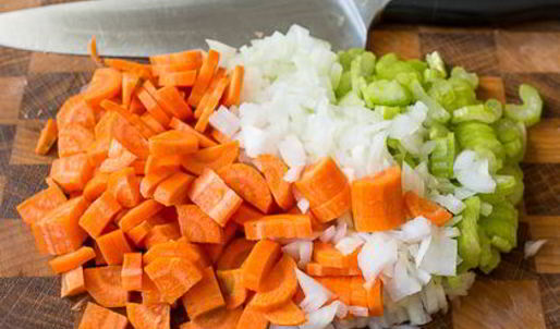 летний овощной суп с красной фасолью