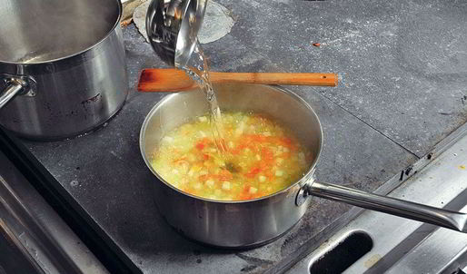 минестроне с дайконом и укропом