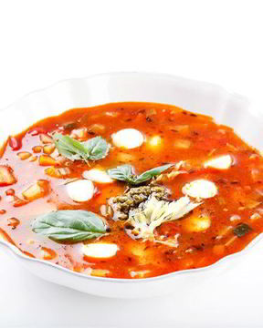 Минестроне с мини-моцареллой