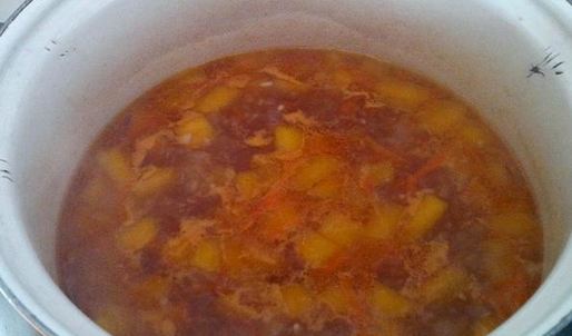 овощной суп с куриными кнелями