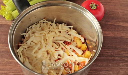 постный овощной суп с сельдереем