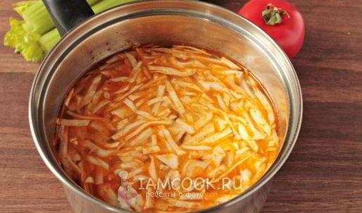 постный овощной суп с сельдереем