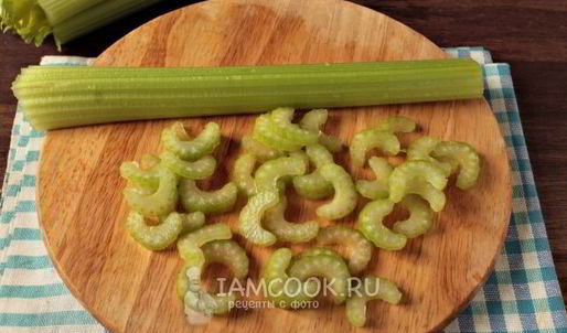 постный овощной суп с сельдереем