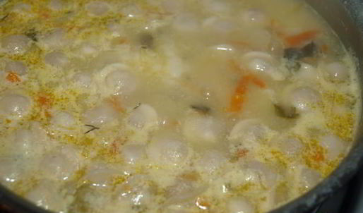 суп овощной с пельменями