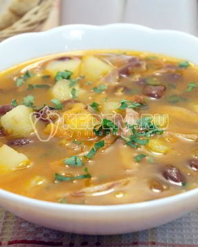 Простой вкусный суп из фасоли