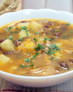 Простой вкусный суп из фасоли