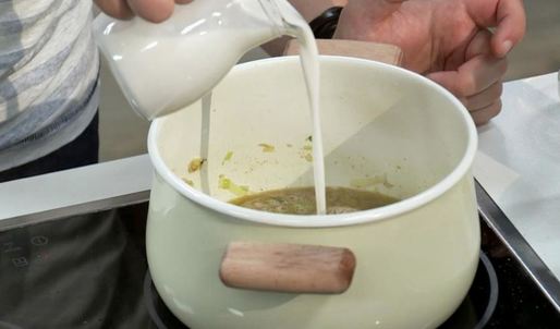 пряный суп с телячьими мозгами