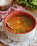 Рассольник с томатом, перловкой и солеными огурцами