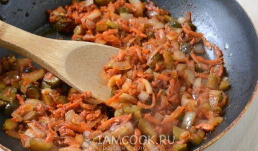 вегетарианский рассольник с сушеными грибами