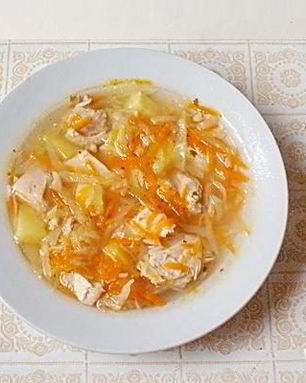 Диетические щи с сельдереем и свежей капустой