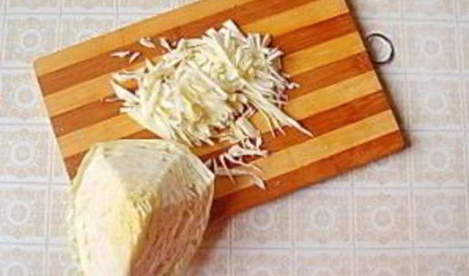 диетические щи с сельдереем и свежей капустой