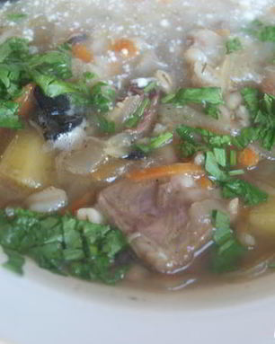 Кислые щи с сухими грибами