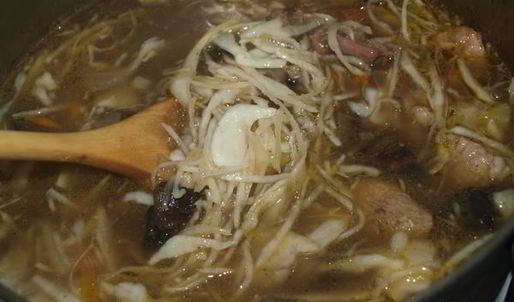 кислые щи с сухими грибами