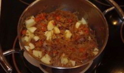 щи из капусты со свининой