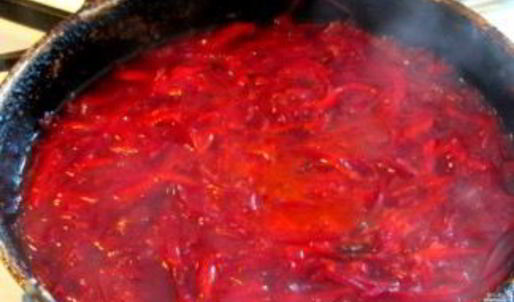 щи из красной капусты