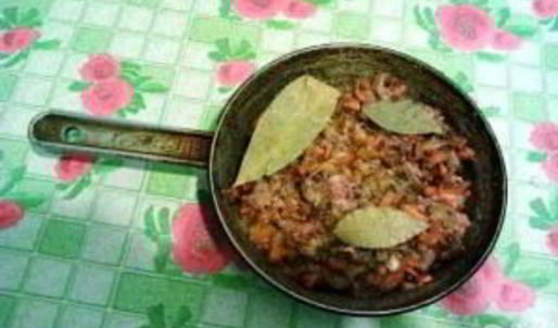 щи из квашеной капусты с тушенкой