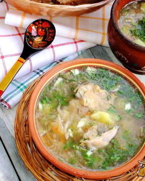 Щи из квашеной капусты в мультиварке