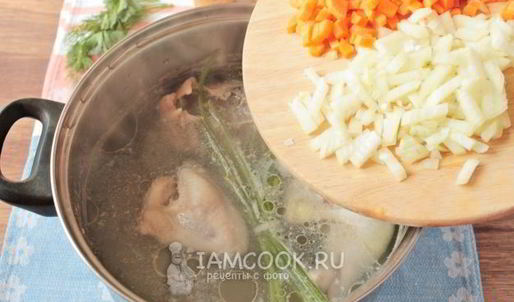 щи из пекинской капусты