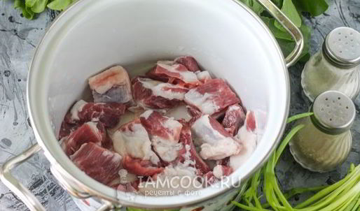 щи из щавеля на мясном бульоне