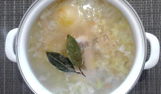 щи на курином бульоне из капусты