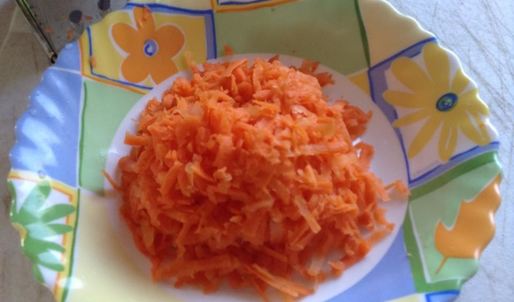 щи зеленые с крапивой на курином бульоне