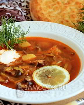 Постная солянка с грибами