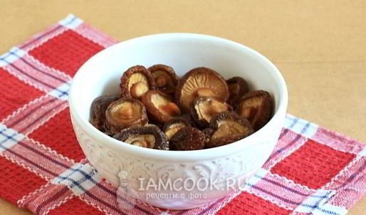 постная солянка с грибами