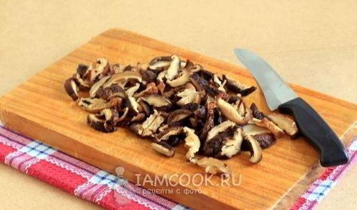 постная солянка с грибами