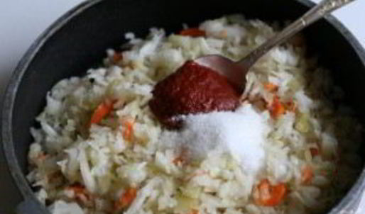 солянка из квашеной капусты с мясом