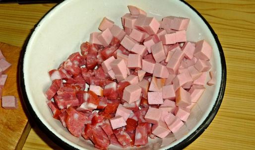 солянка классическая с колбасой