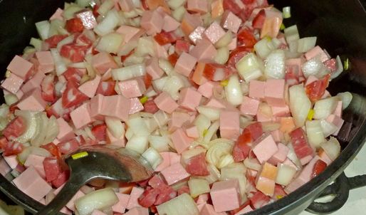 солянка классическая с колбасой