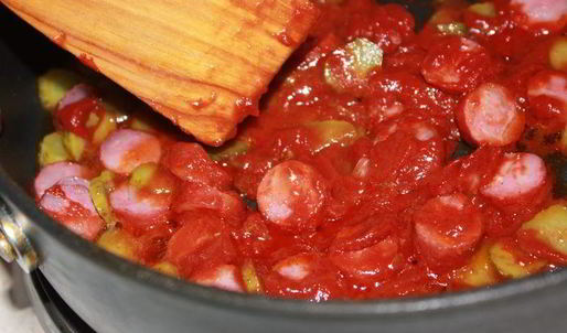 солянка с говяжьим сердцем и охотничьими колбасками