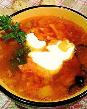 Солянка с печеным перцем