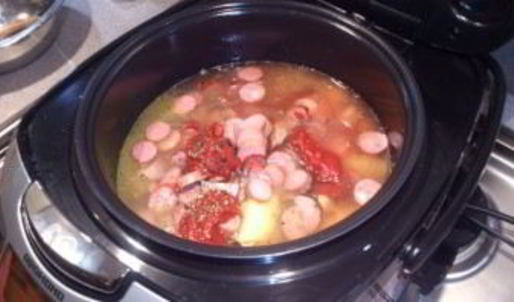 солянка в мультиварке поларис