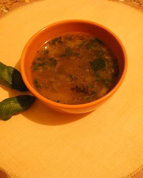 Суп из бобовых с вялеными помидорами