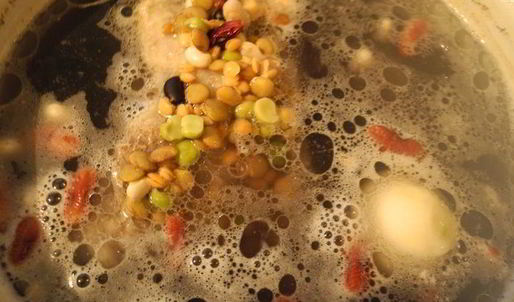 суп из бобовых с вялеными помидорами