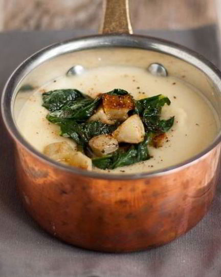 Рецепт супа из козьего сыра и фундука