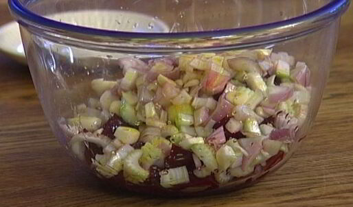 холодный свекольный суп-пюре